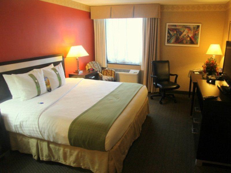 The Laguardia Hotel New York Bagian luar foto