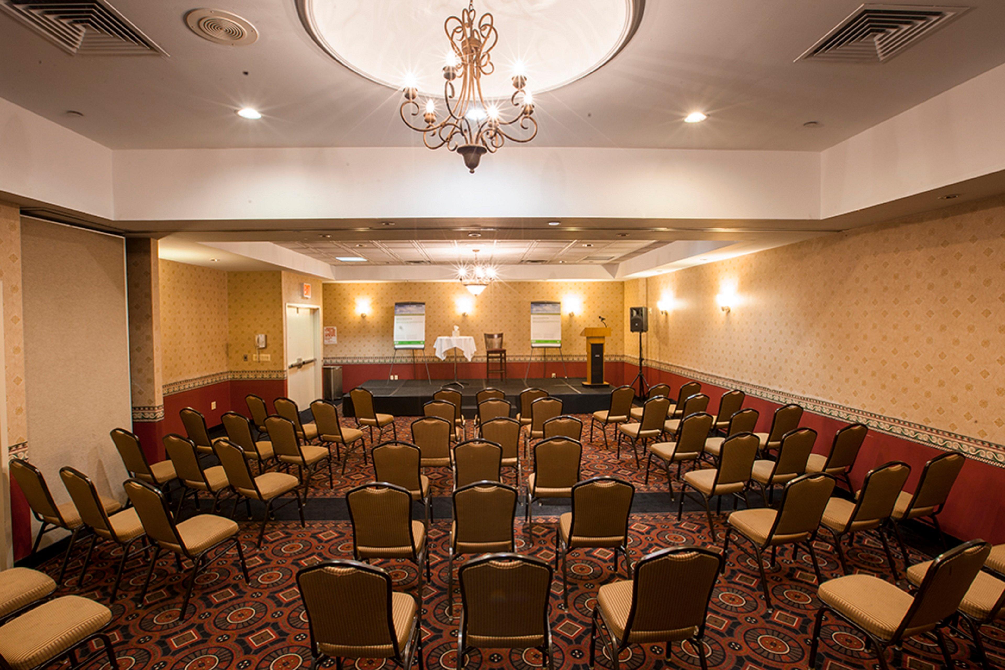 The Laguardia Hotel New York Bagian luar foto