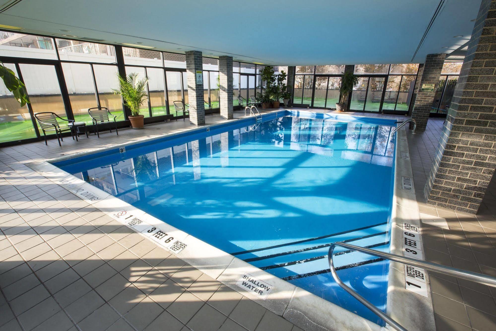 The Laguardia Hotel New York Bagian luar foto